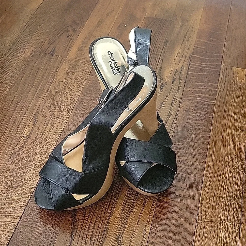 Heels - Picture 1 of 2